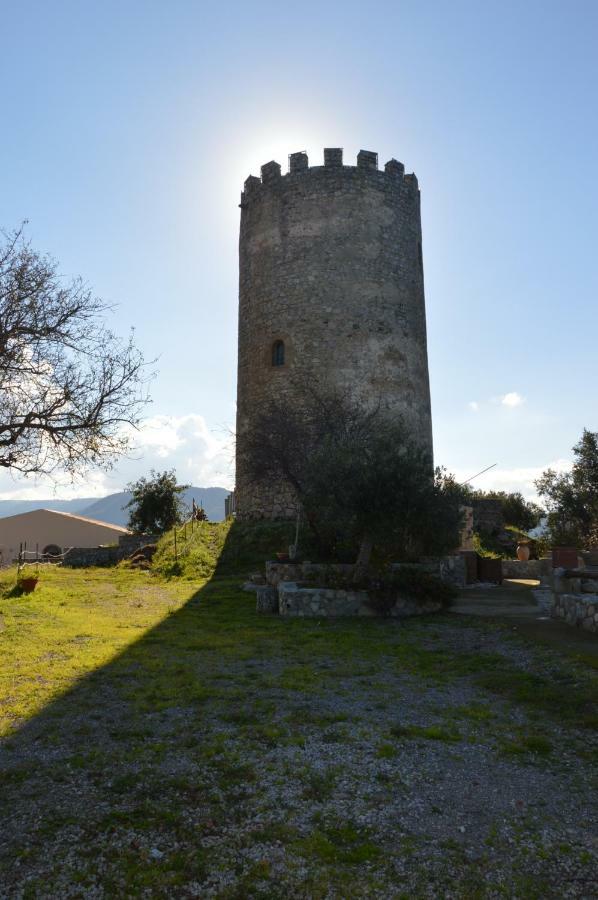 B&B Incantevole Vicolo Piraino Buitenkant foto